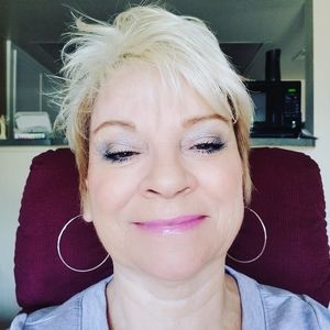 Meet your Posher, Shari